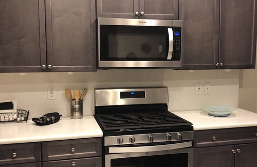 Calico Ridge House | Upscale golf community townhouse - panoramic Strip views!