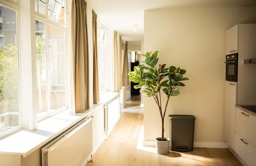 Centrum Apartment | Upscale Haven 2BDR Apartment WS