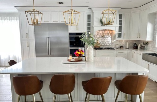 Regal Oaks House | Upscale Heated Pool & Spa Home - Best Beaches