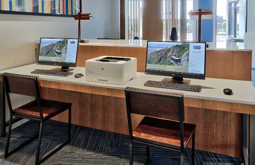 Northeast Heights House | Upscale & Stylish Room! for Groups & Families