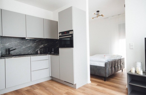 Rheindahlen-Land Apartment | Upscale superior apartment + kitchen