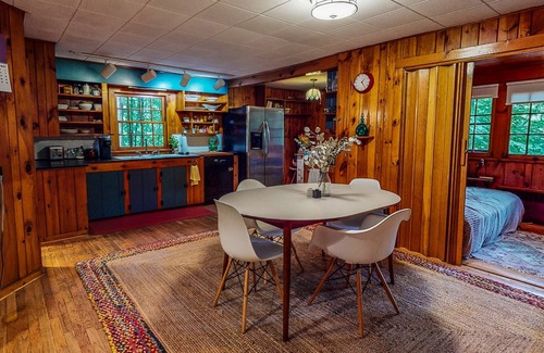 Oliverea Cabin | Upstate Cabin with Hot Tub