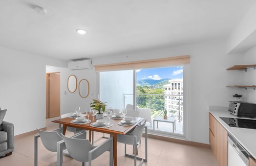 Barrio Santa Lucia Apartment | Upstay - Brand New Condo in Jaco 5mins to Beach