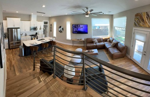 Chestnut House | Upstay—Newly Built Poolside Home w Balcony & BBQ