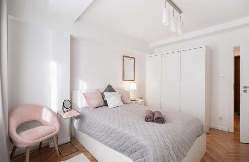 Muranow Apartment | Urban Chic - Stare Miasto - Cozy and Stylish - Anielewicza