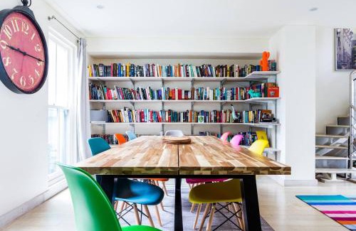 Surry Hills House | Urban Farmhouse Flair - Surry Hills Terrace Serenity