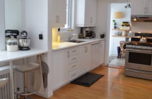 Montreal House | Urban farmhouse in Verdun les jardins