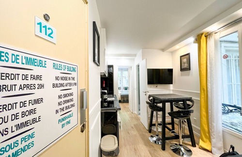 Sorbonne Apartment | Urban Flat 112 - Urban Atelier Saint Michel