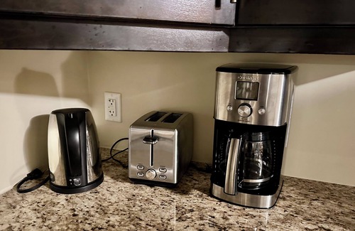 Halifax House | Urban Halifax 3BR Haven, close to everywhere