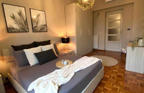 Cit Turin Apartment | Urban Jungle apt Self Checkin Metro Train