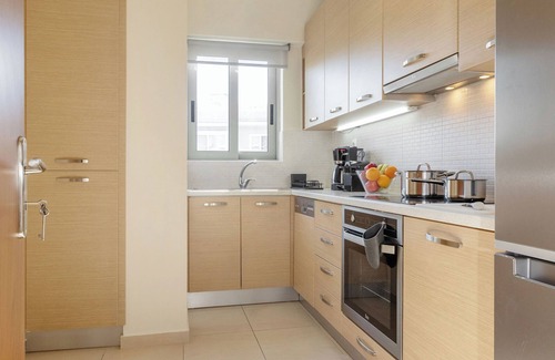 Kallithea Apartment | Urban Oasis with Acropolis Views by GHH