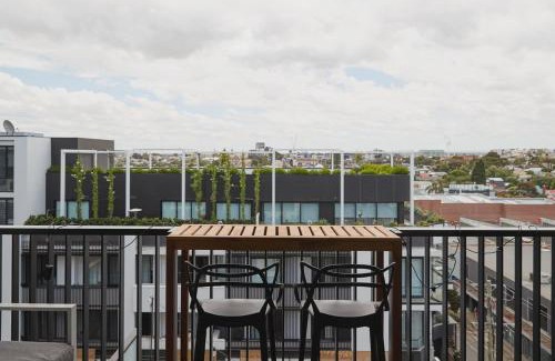 Brunswick East Apartment | Urban Rendezvous - Where Productivity Meets Play