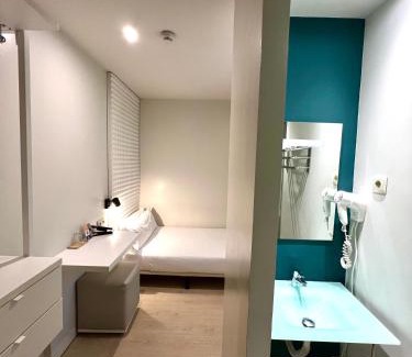 Golden Triangle of Art Hotel | URBANSEA Atocha 113