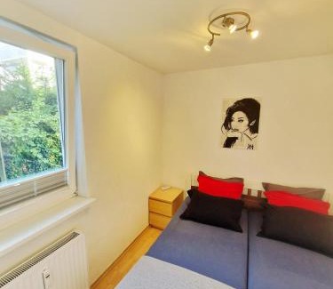 Old Town Apartment | Urlaub im Herzen Wismars EG hinten mit Garten