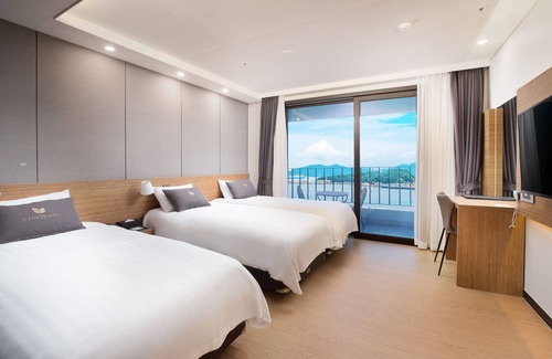 Chongp'o Hotel | Utop Marina Hotel & Resort