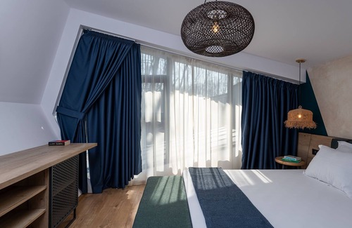 Burgas Hotel | Utopia Forest