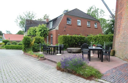 Uttum Apartment | Uttumer Mühle: Casjen - Schöne Ferienwohnung für Eine Person im Müllerhaus Uttum