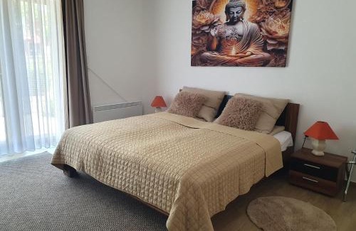 Kalocsa Apartment | Vár-Lak Vendégház