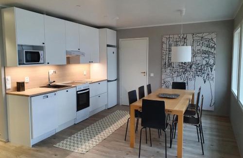 Inari House | Väre Holiday Home - lakeside relaxation point