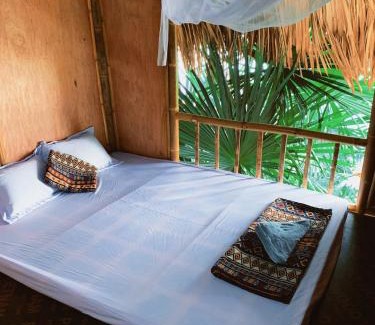 Ngoi Tu House | Vụ Tịch Lakeview Homestay