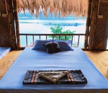 Ngoi Tu House | Vụ Tịch Lakeview Homestay
