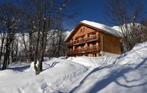 Saint-Sorlin-d'Arves Apartment | Vacancéole - Le Hameau de l'Alpage