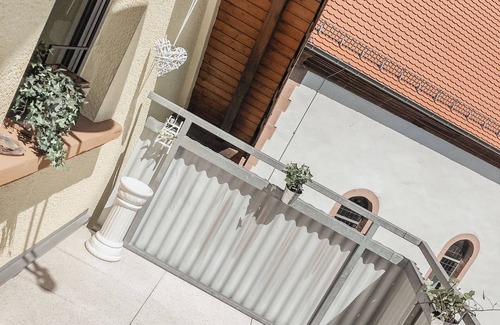 Erlenbach bei Dahn Apartment | Vacation apartment in Dahner Felsenland, balcony and garden, Perfect for hikes