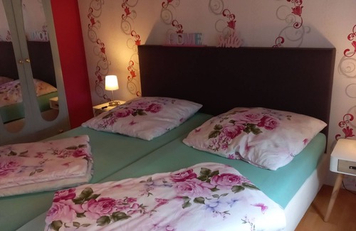 Krakow am See Bed & Breakfast | Vacation apartment - Holiday accommodation Rosi