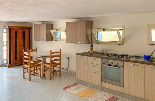 Calalunga-Pietragrande Apartment | Vacation apartment with private garden and separate entrance in Montauro (Catanzaro province), on on