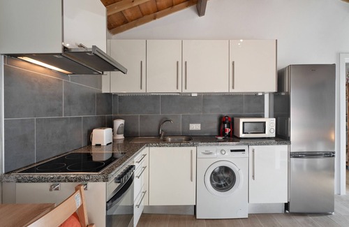 Guia de Isora House | Vacation Home 'Casa Joy' with Sea View, Wi-Fi and Air Conditioning