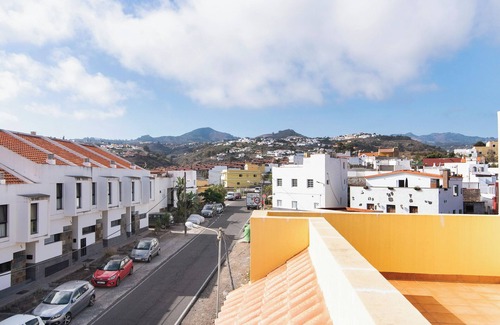 Firgas House | Vacation Home "Casa Lucía" with Sea View, Private Terrace & Wi-Fi