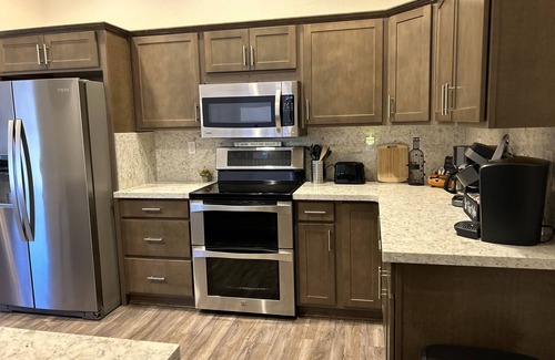 Sunridge Estates House | Vacation Home- Close to, Lake, River, Casino, and Desert Fun!