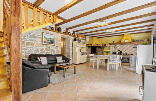 Pican House | Vacation home Franz by Interhome