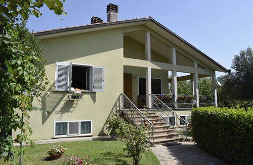 Contigliano Villa | Vacation Home From Annarè