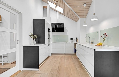 Elsegarde Strand House | Vacation home with jacuzzi for a wonderful vacation near the beach.