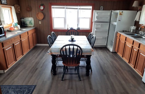 Wolcott Cottage | Vacation on the water- with access to Lake Ontario