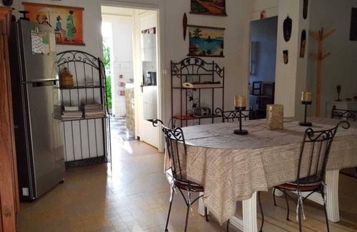 L'Ermitage-les-Bains Villa | Vacation rental in a tropical villa at hermitage-les-bains (meeting)