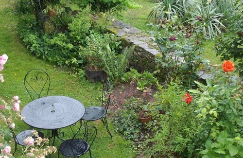 Junhac Apartment | Vacation rental in an authentic Auvergne farmhouse, Auvergne Cantal