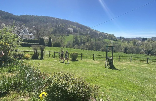 Junhac Apartment | Vacation rental in an authentic Auvergne farmhouse, Auvergne Cantal