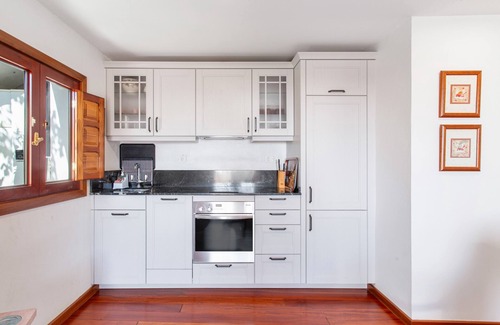 Las Lagunetas Apartment | Vacation 'Upper House' with Mountain View, Wi-Fi and Air Conditioning