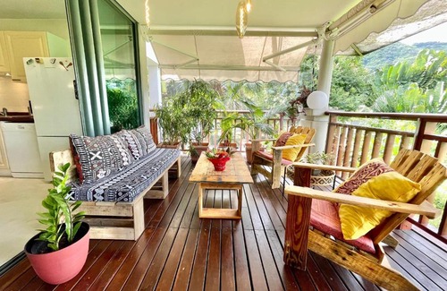 Punaauia House | Vaiava Beach Carlton- Tahiti - beachfront luxury residence & pool - 4 pers