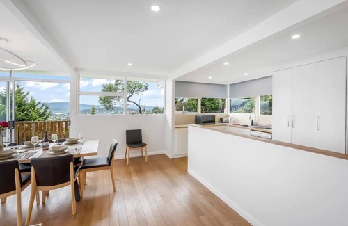 Lenah Valley House | Valley View
