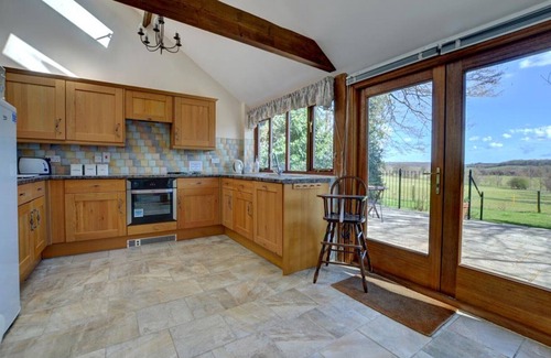 Hartfield House | Valley View Barn - Three Bedroom House, Sleeps 6
