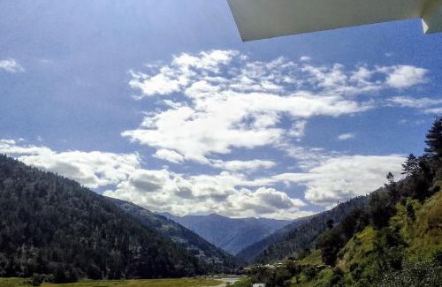 Bomdila House | Valley View Homestay