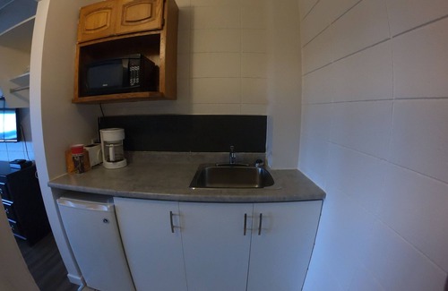 Regional District of Nanaimo Hotel | Value Lodge Economy Motel