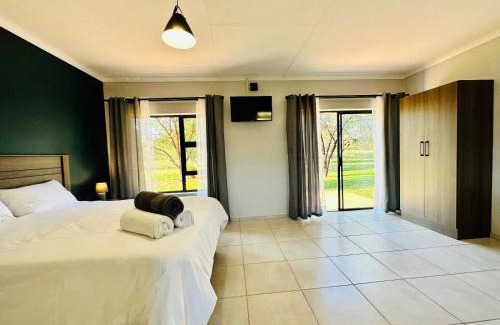 Thabazimbi Cabin | ValView Guest Lodge