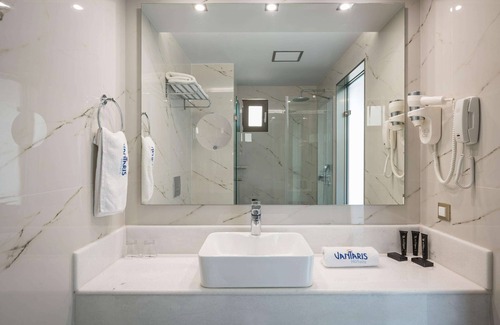 Paralia Kourna Cabin | Vantaris Blue - Adults Only