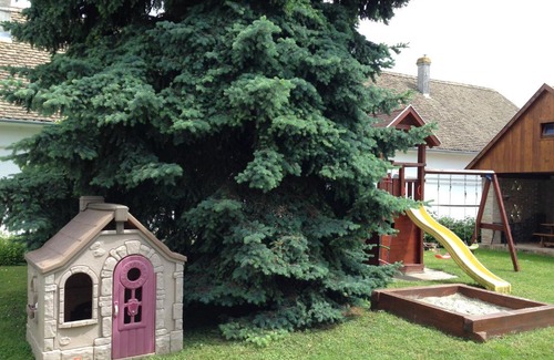 Majs House | Varázsfészek Vendégház