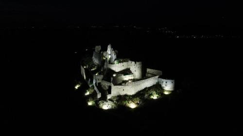 Plavecke Podhradie Apartment | Varalja Apartments