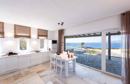 Exomvourgo Villa | Vathi Bleu Private Villas